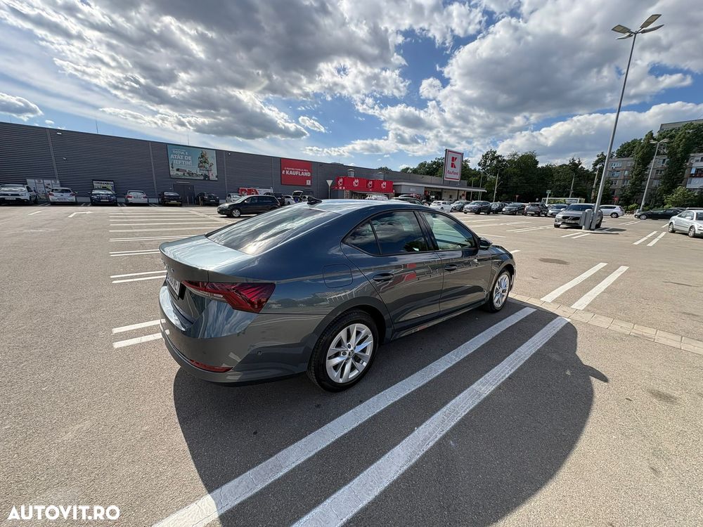 Skoda Octavia 2.0 TDI DSG Style - 3