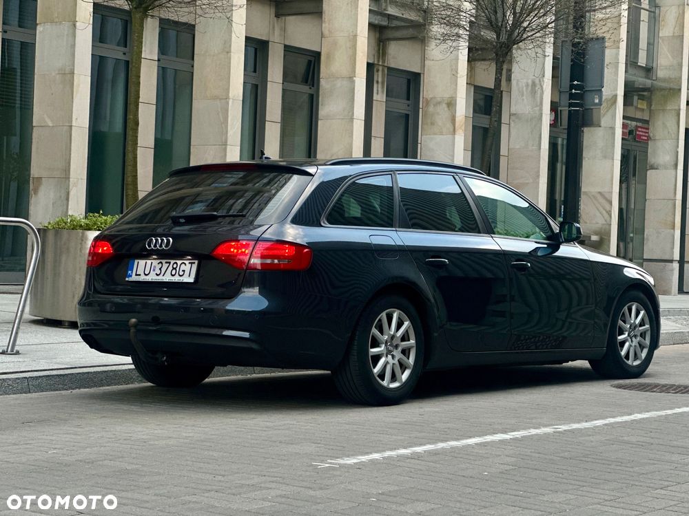 Audi A4 Avant - 6