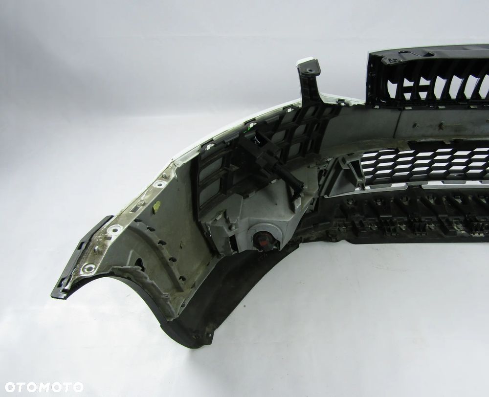 Zderzak przedni Skoda Octavia 3 Scout 17-20 Sprysk.  Lakier LF9F - 16