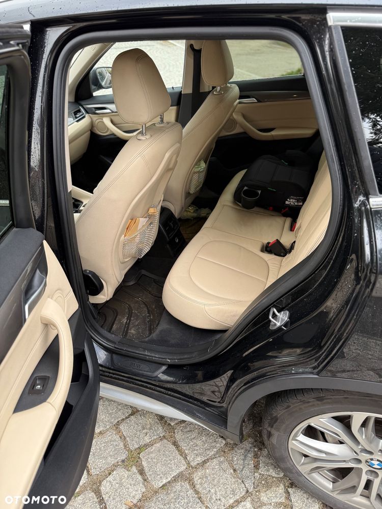 BMW X1 xDrive25d xLine - 7