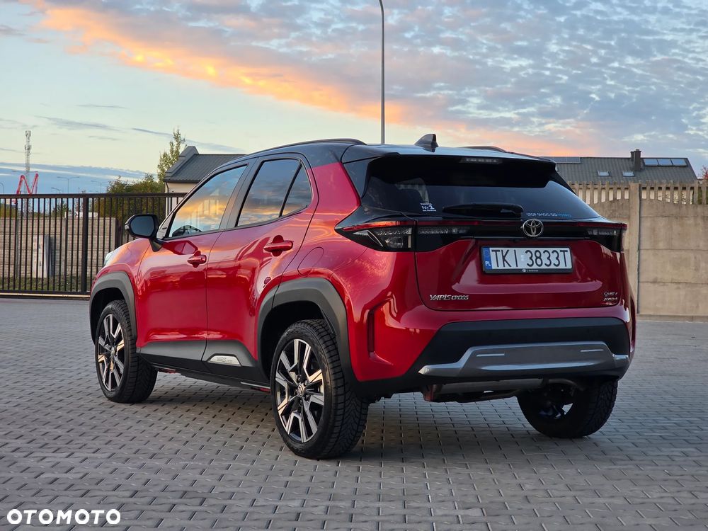 Toyota Yaris Cross Hybrid 1.5 Premiere Edition 4x4 - 32