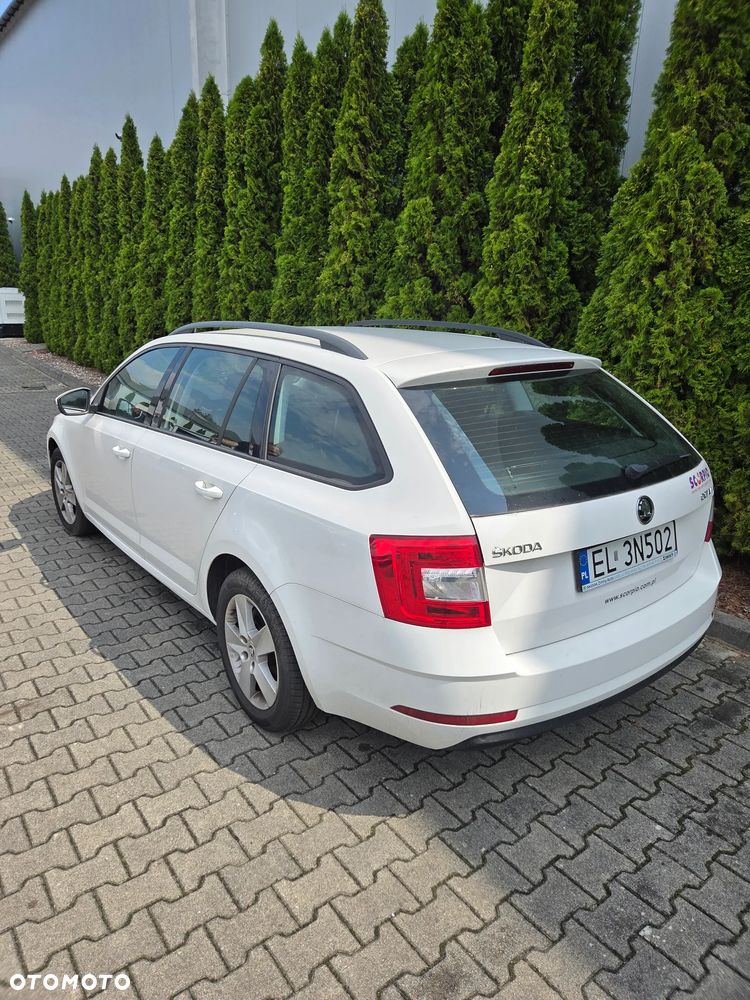 Skoda Octavia 1.5 TSI ACT Ambition - 4