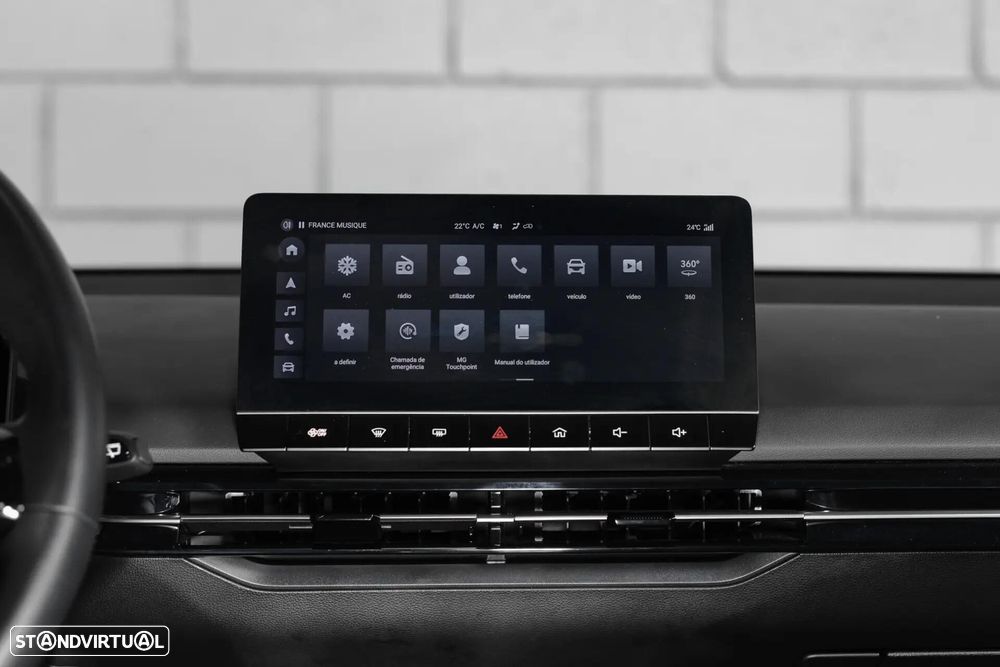 MG MG4 77 kWh Extended Range Luxury - 28
