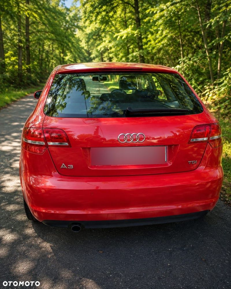 Audi A3 Sportback 1.6 TDI DPF Ambition - 4