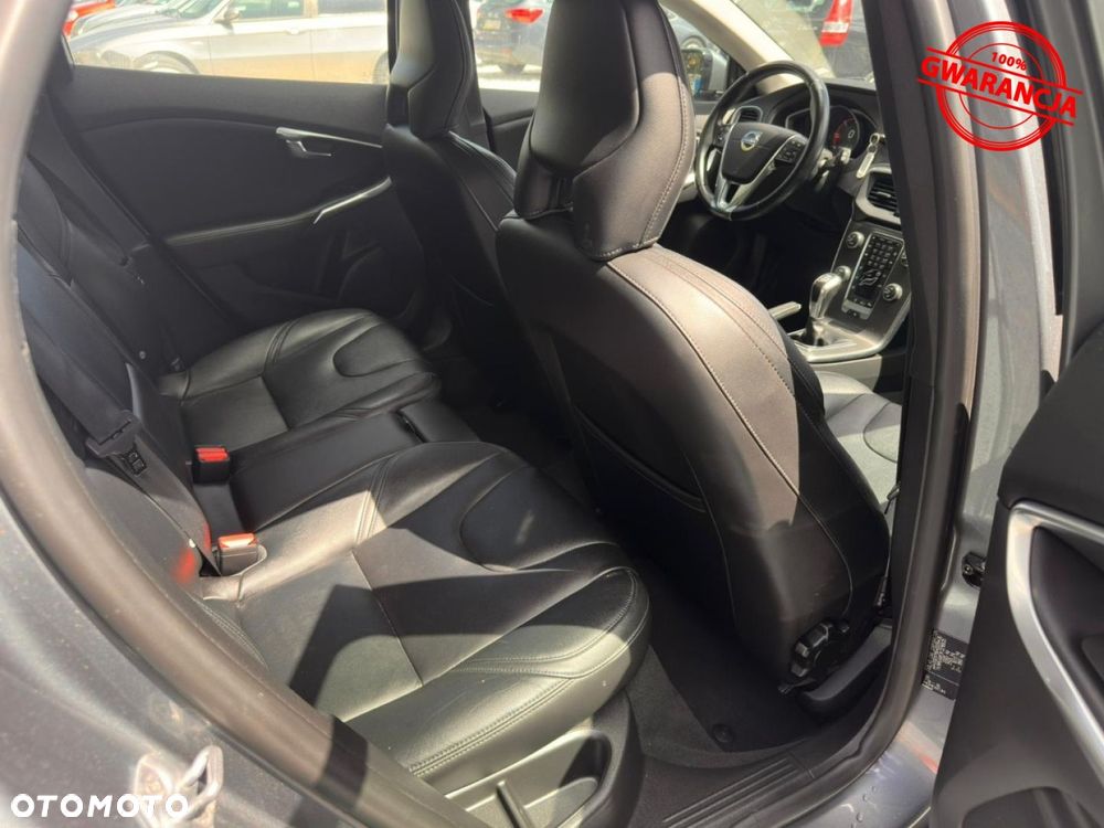 Volvo V40 - 38