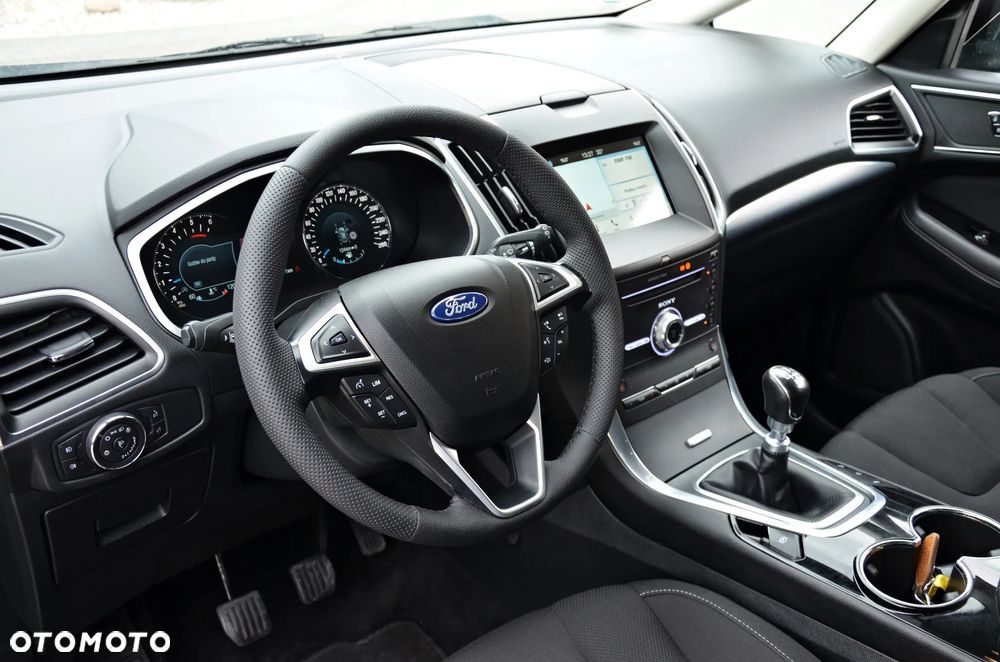 Ford S-Max - 28