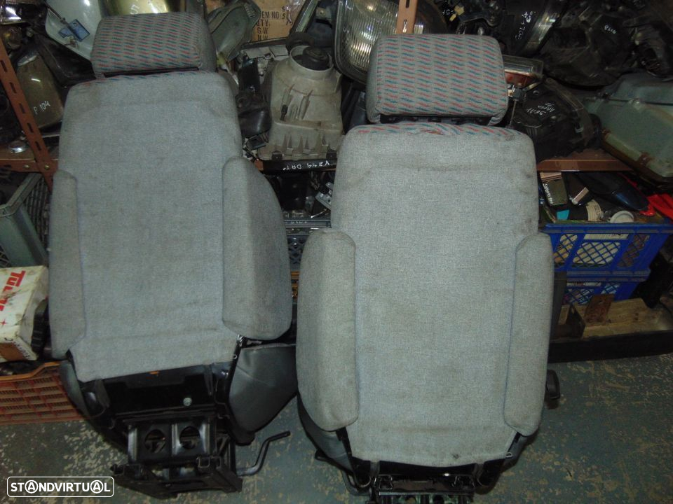 Renault 9 e 11 bancos - 10
