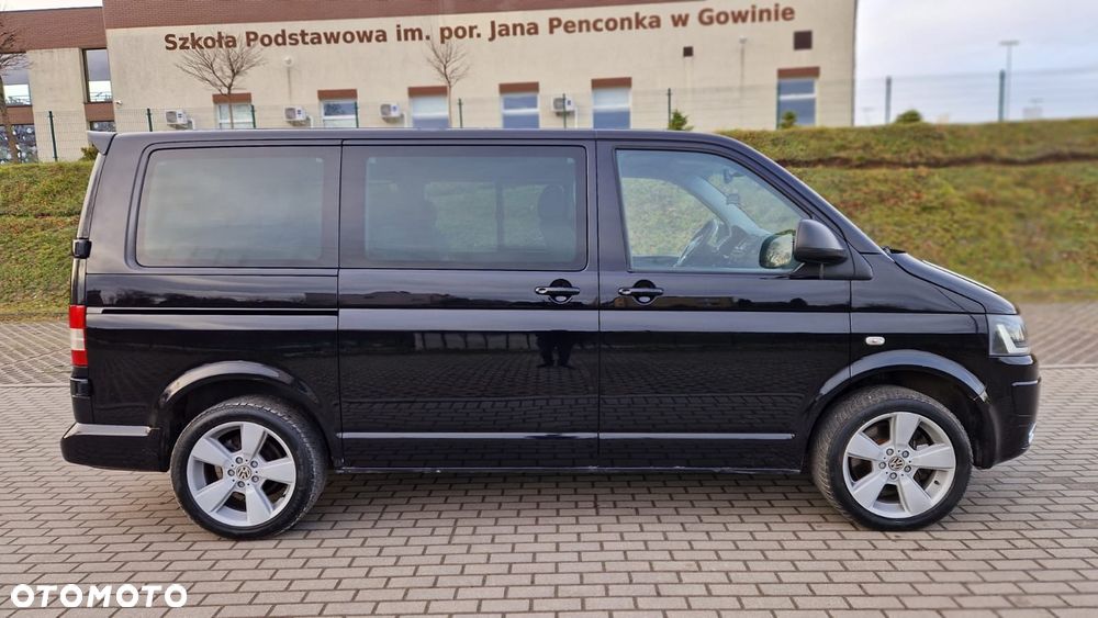 Volkswagen Caravelle - 8