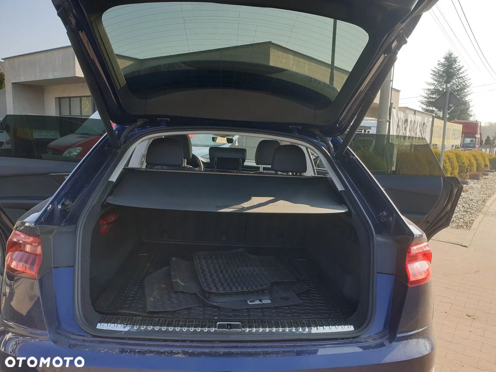 Audi Q8 SUV TFSI quattro 250 kW tiptronic - 13