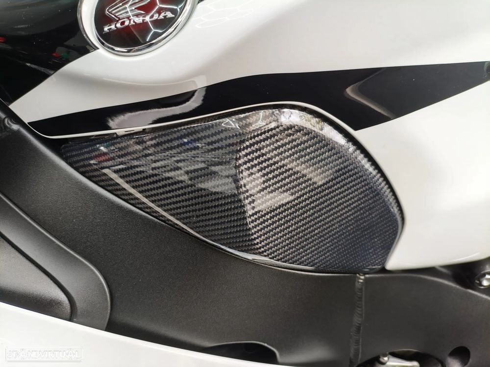 Honda CBR 1000RR - 21