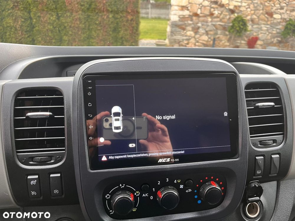 Renault Trafic - 25