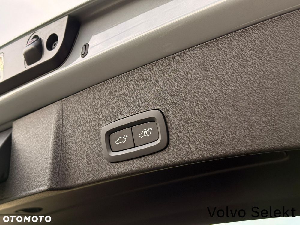 Volvo XC 40 - 33