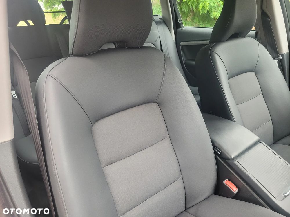 Volvo V70 2.0 - 16