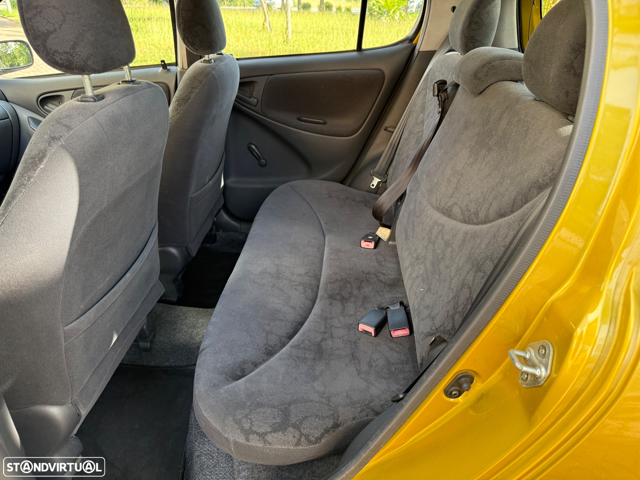 Toyota Yaris 1.0 Sol ABS+CD+AC - 13