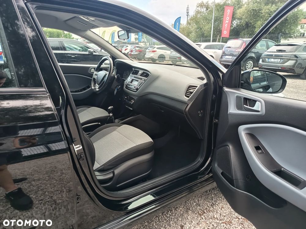 Hyundai i20 1.2 YES - 27
