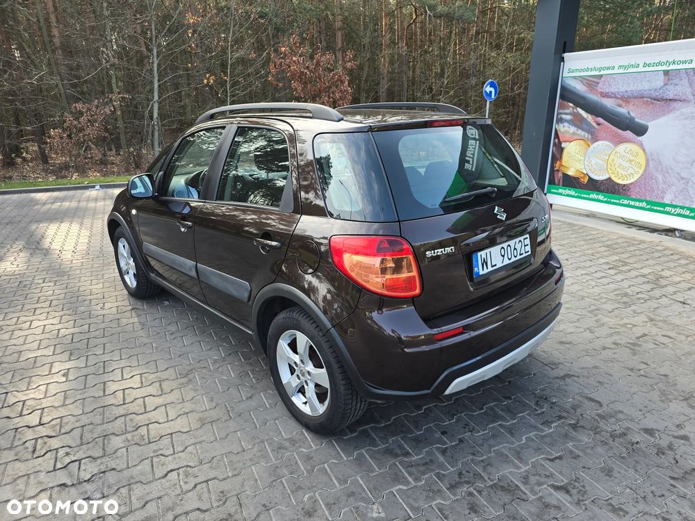 Suzuki SX4 1.6 Comfort Plus - 3