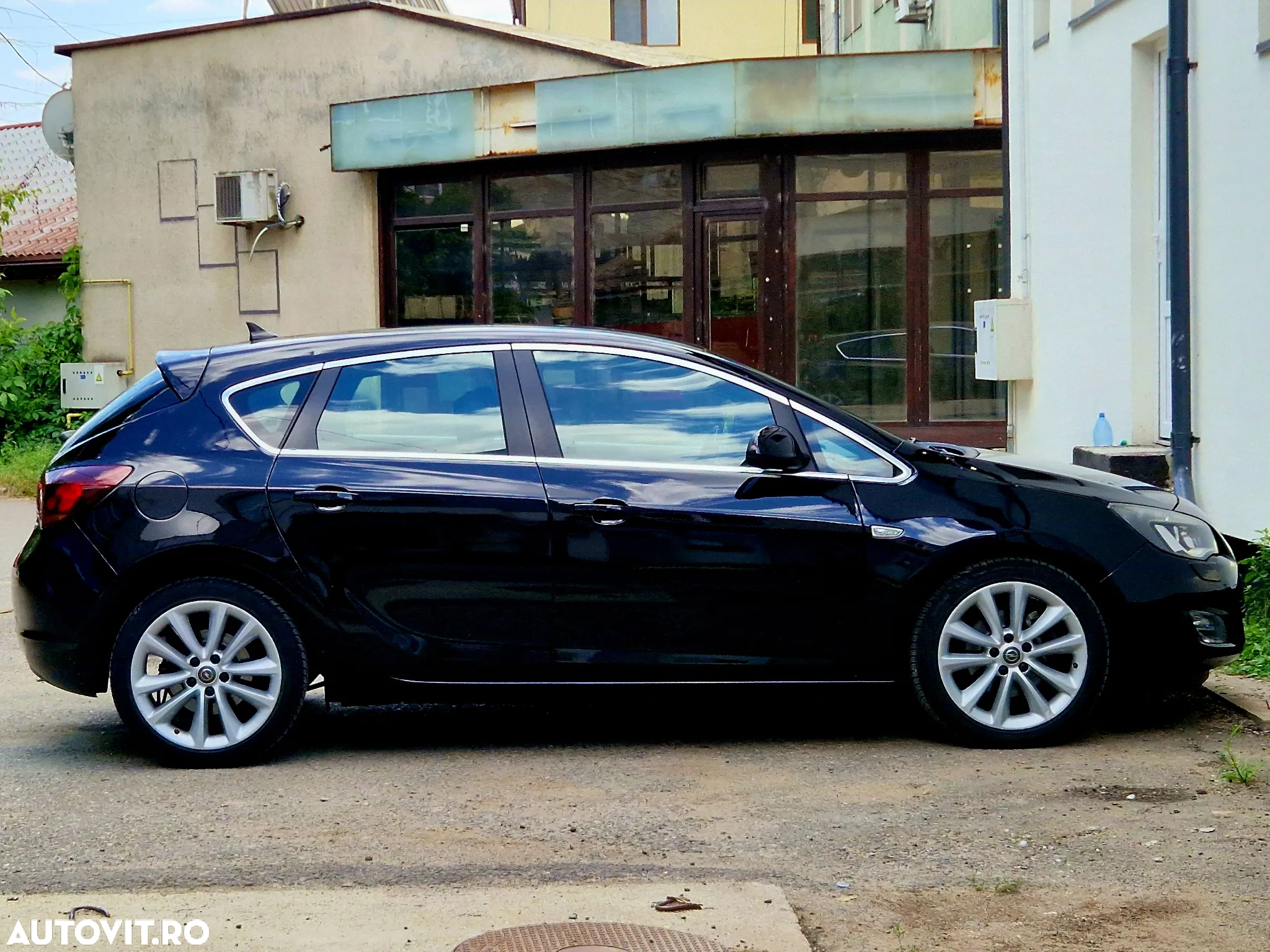 Opel Astra 1.7 CDTI Cosmo - 10