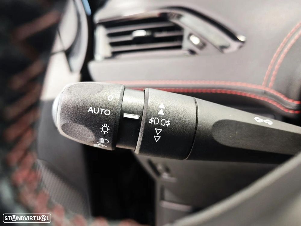 Peugeot 208 1.6 THP GTi Limited Edition - 37