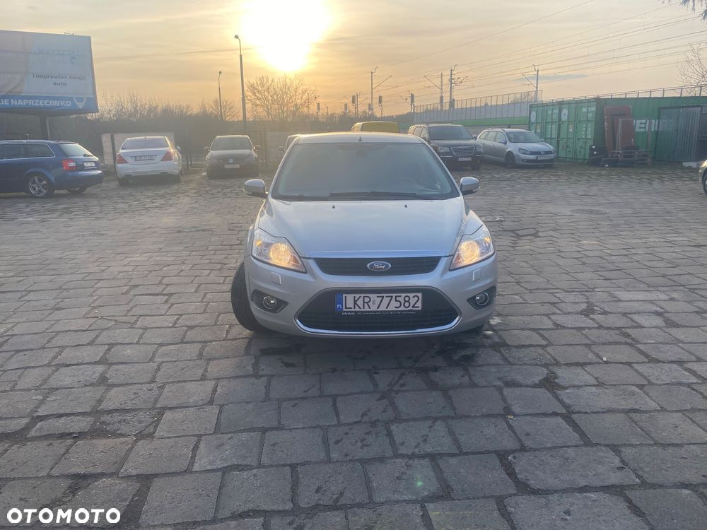 Ford Focus 1.6 Ghia - 8