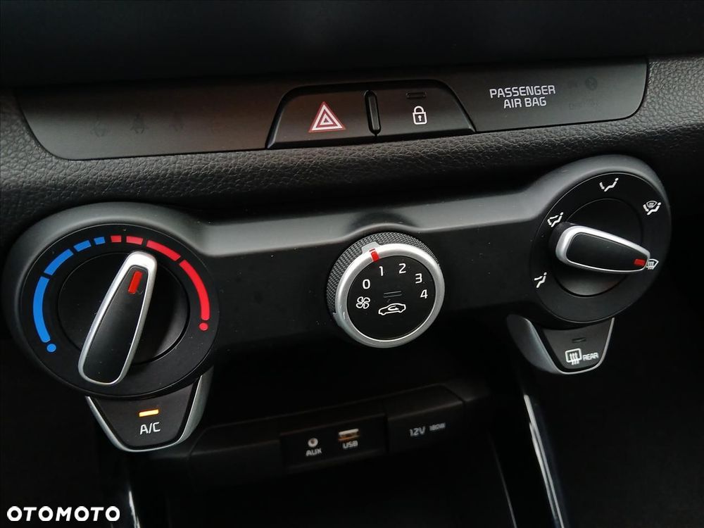 Kia Stonic 1.0 T-GDI M - 14