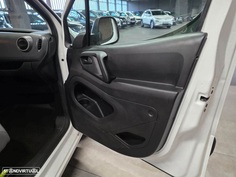 Peugeot Partner 3lugares 1.6 HDI - 17
