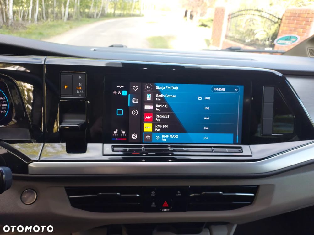 Volkswagen Multivan 2.0 TDI L2 Family DSG - 15