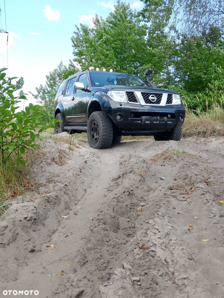 Nissan Pathfinder 2.5 DCi Elegance / LE - 8