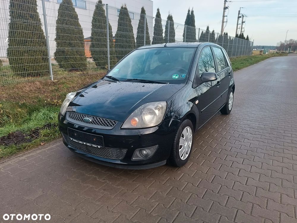 Ford Fiesta 1.4 Ambiente - 12