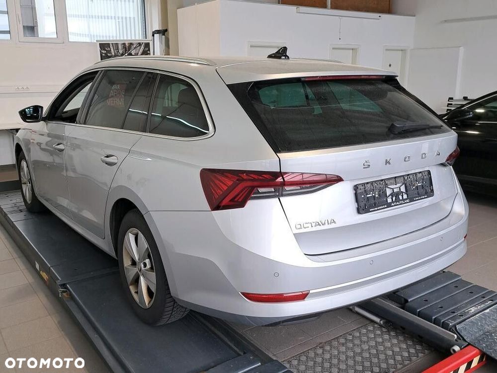 Skoda Octavia - 3