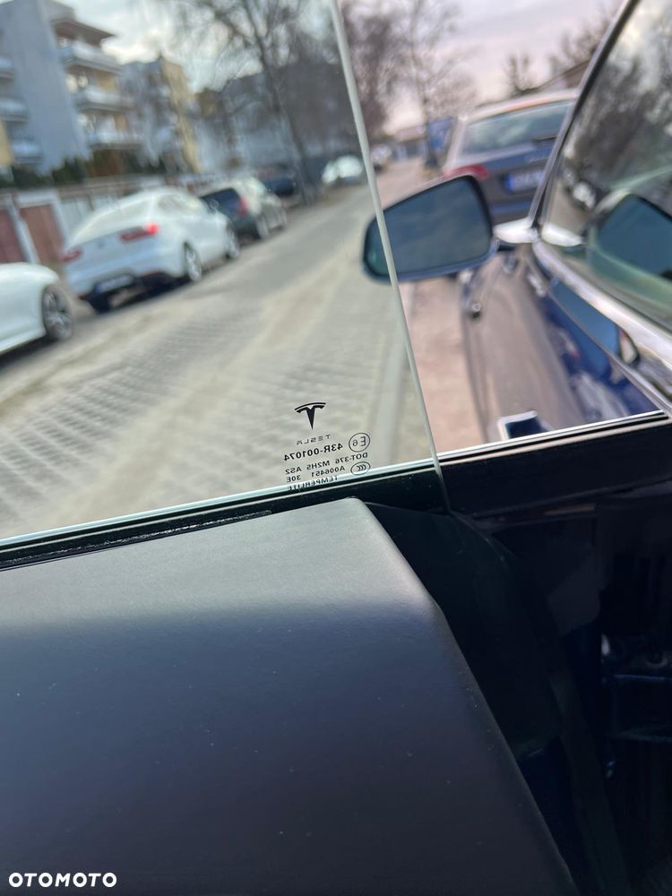 Tesla Model S Dual Motor Allradantrieb Performance - 39