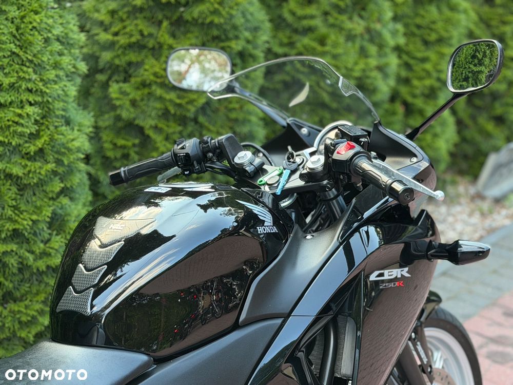 Honda CBR - 14