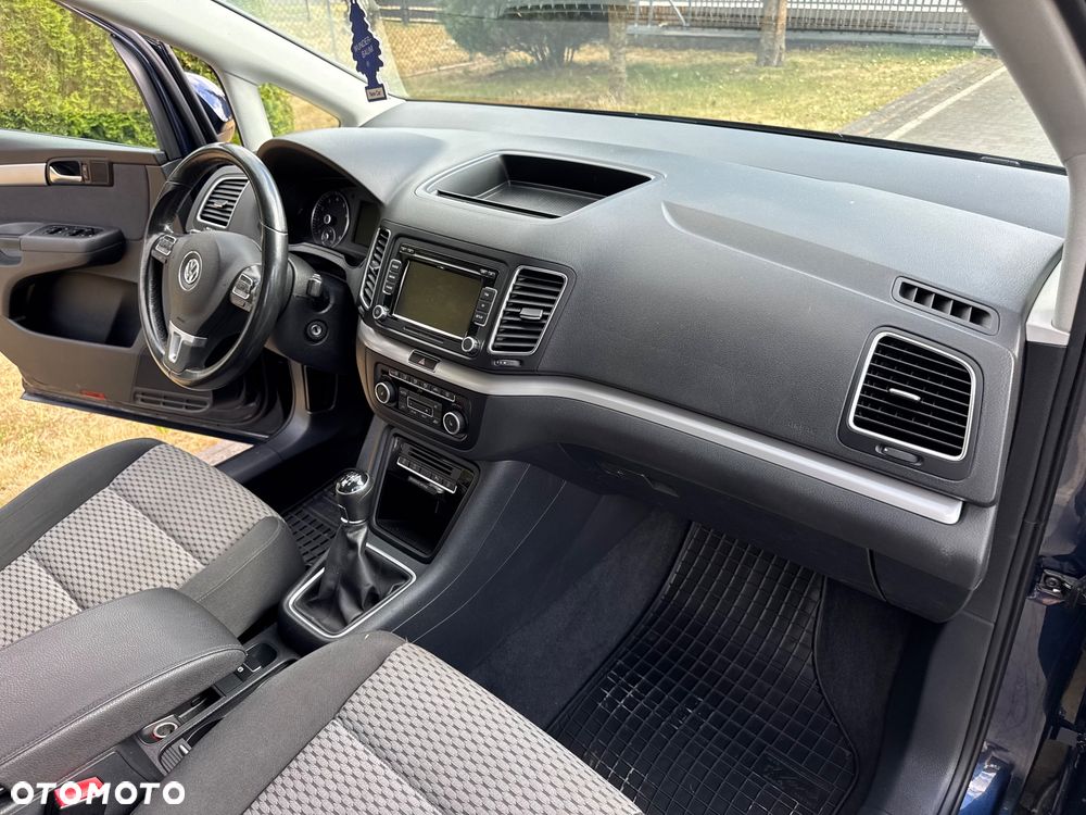 Volkswagen Sharan - 27