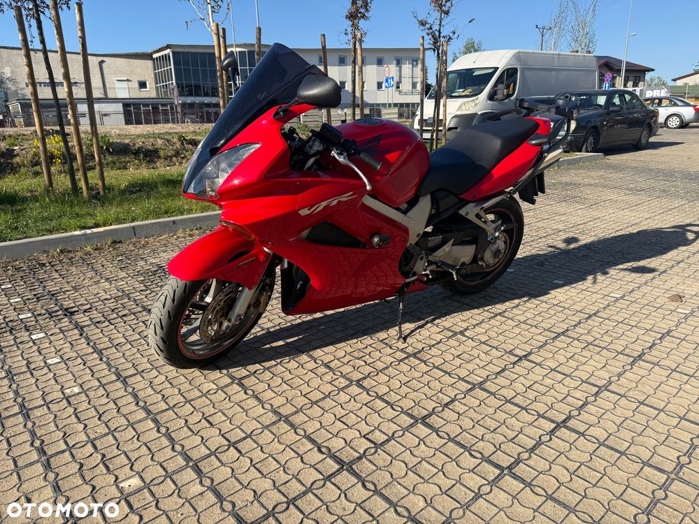 Honda VFR - 1