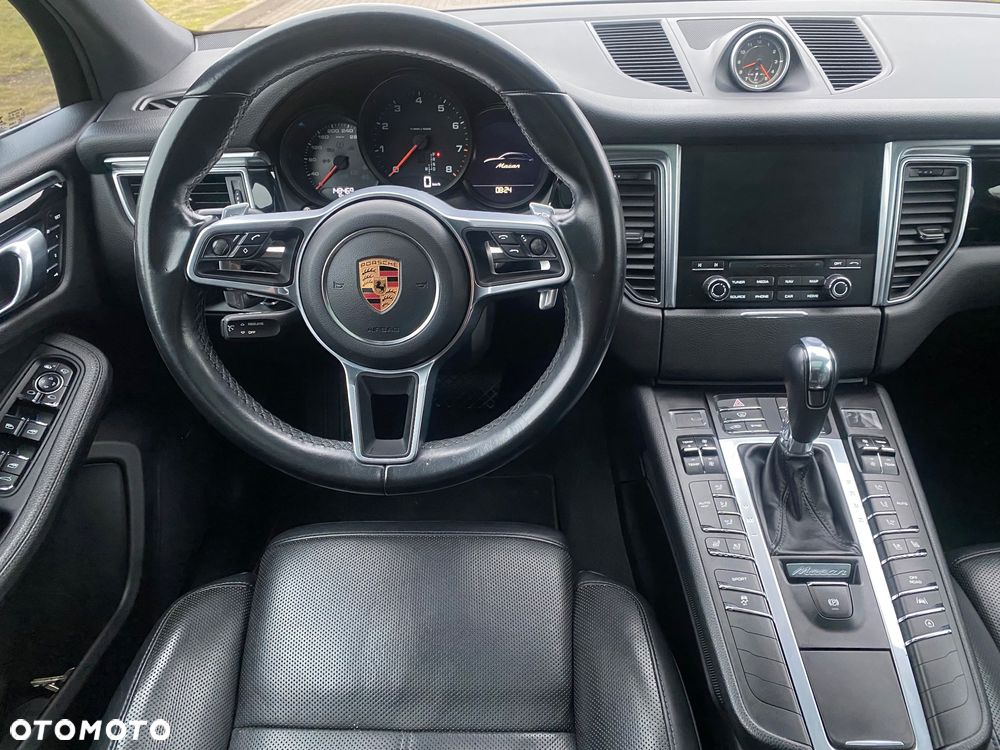 Porsche Macan Standard - 10