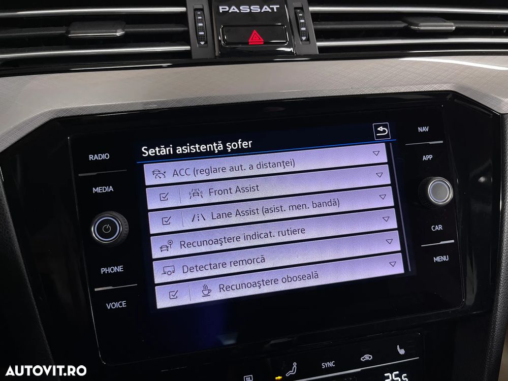 Volkswagen Passat 2.0 TDI DSG Comfortline - 16