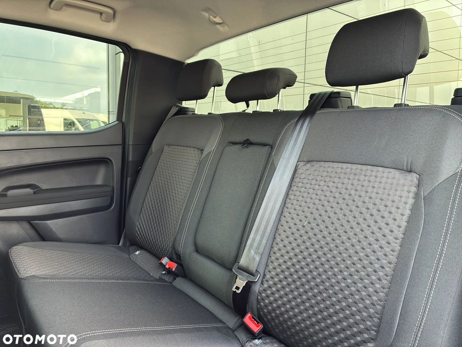 Volkswagen Amarok 2.0 TDI 4Mot Life - 15