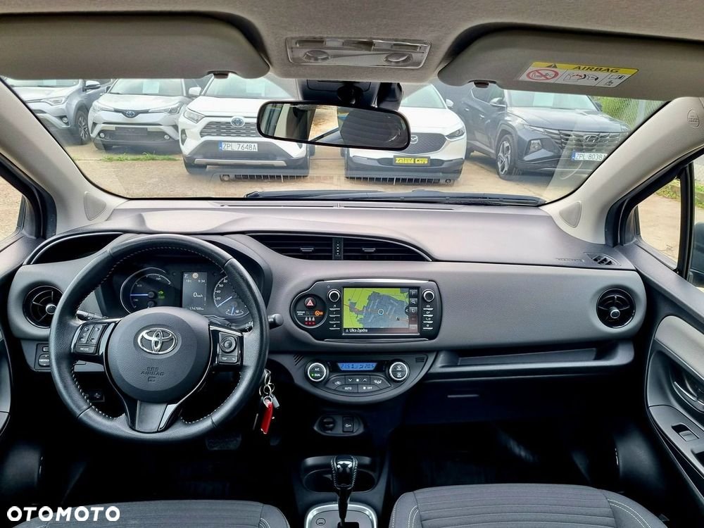 Toyota Yaris Hybrid 100 Active EU6 - 14