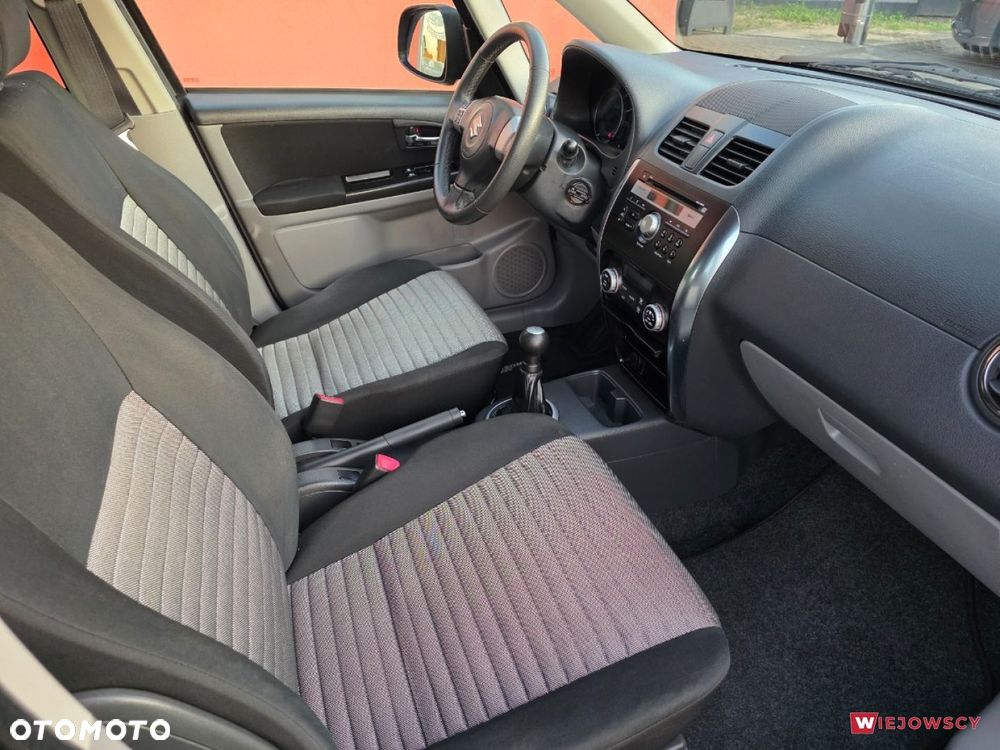 Suzuki SX4 - 18