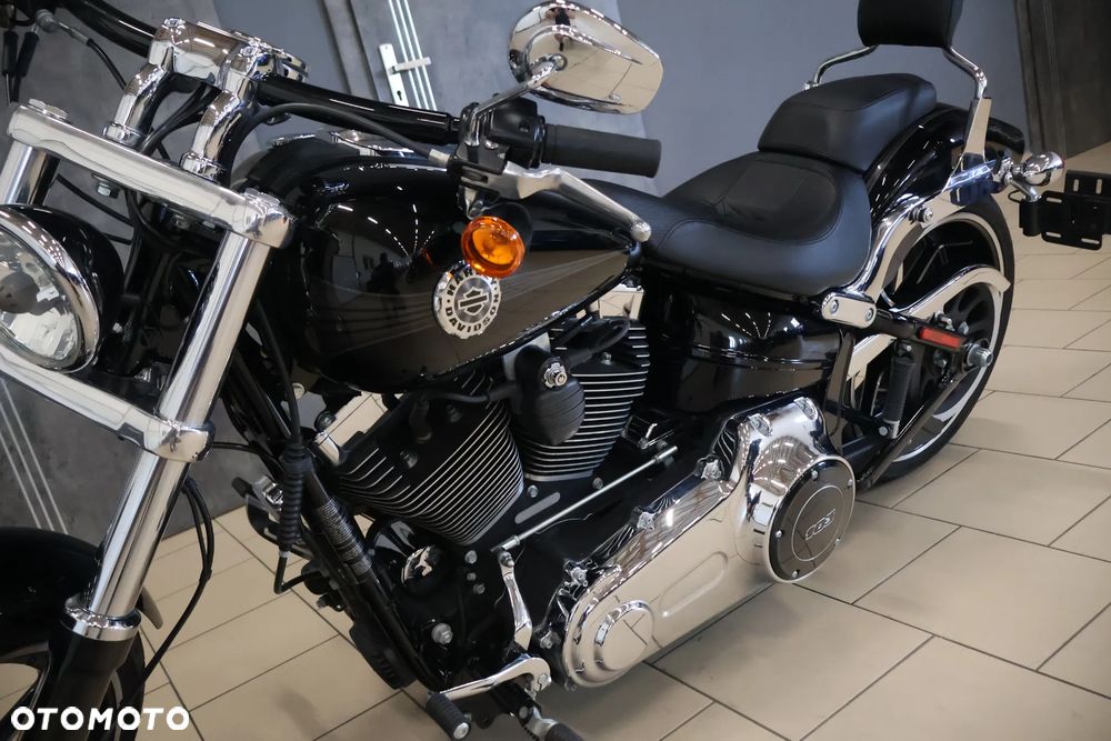 Harley-Davidson FXSB Breakout - 37