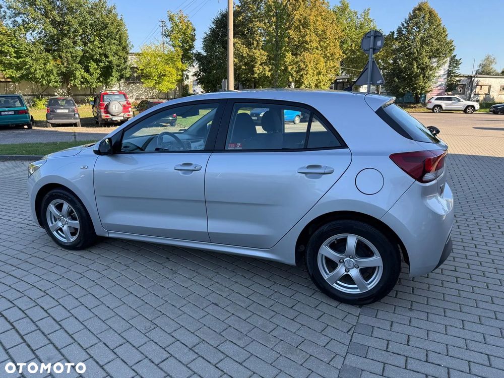 Kia Rio 1.2 M - 15