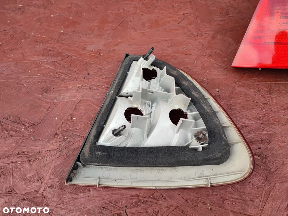 BMW E46 ORYGINALNE LAMPY TYŁ DO NADWOZIA TOURING / KOMBI Z POMARAŃCZOWYM KIERUNKIEM LEWA / PRAWA O NR. 6 928 385 / 8 368 757 OEM - 6