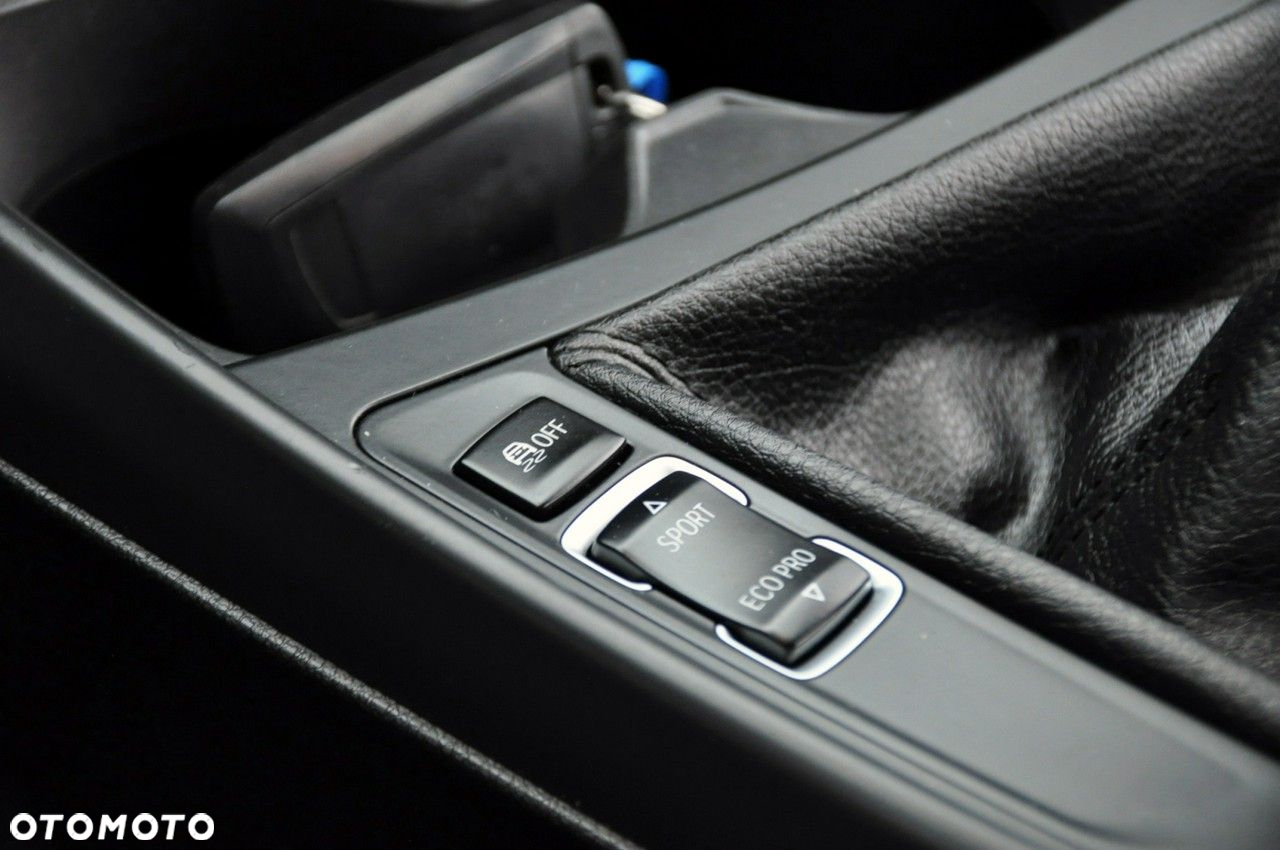 BMW Seria 1 - 37