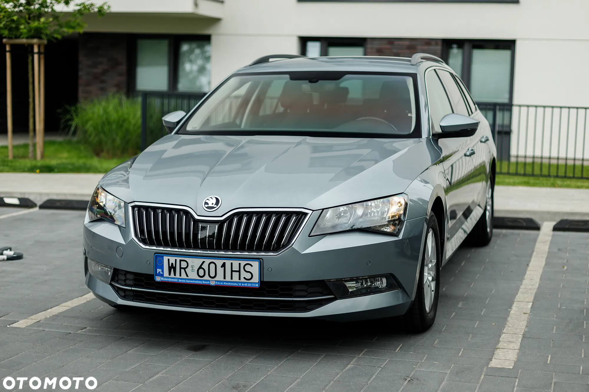 Skoda Superb 2.0 TDI Sportline - 17