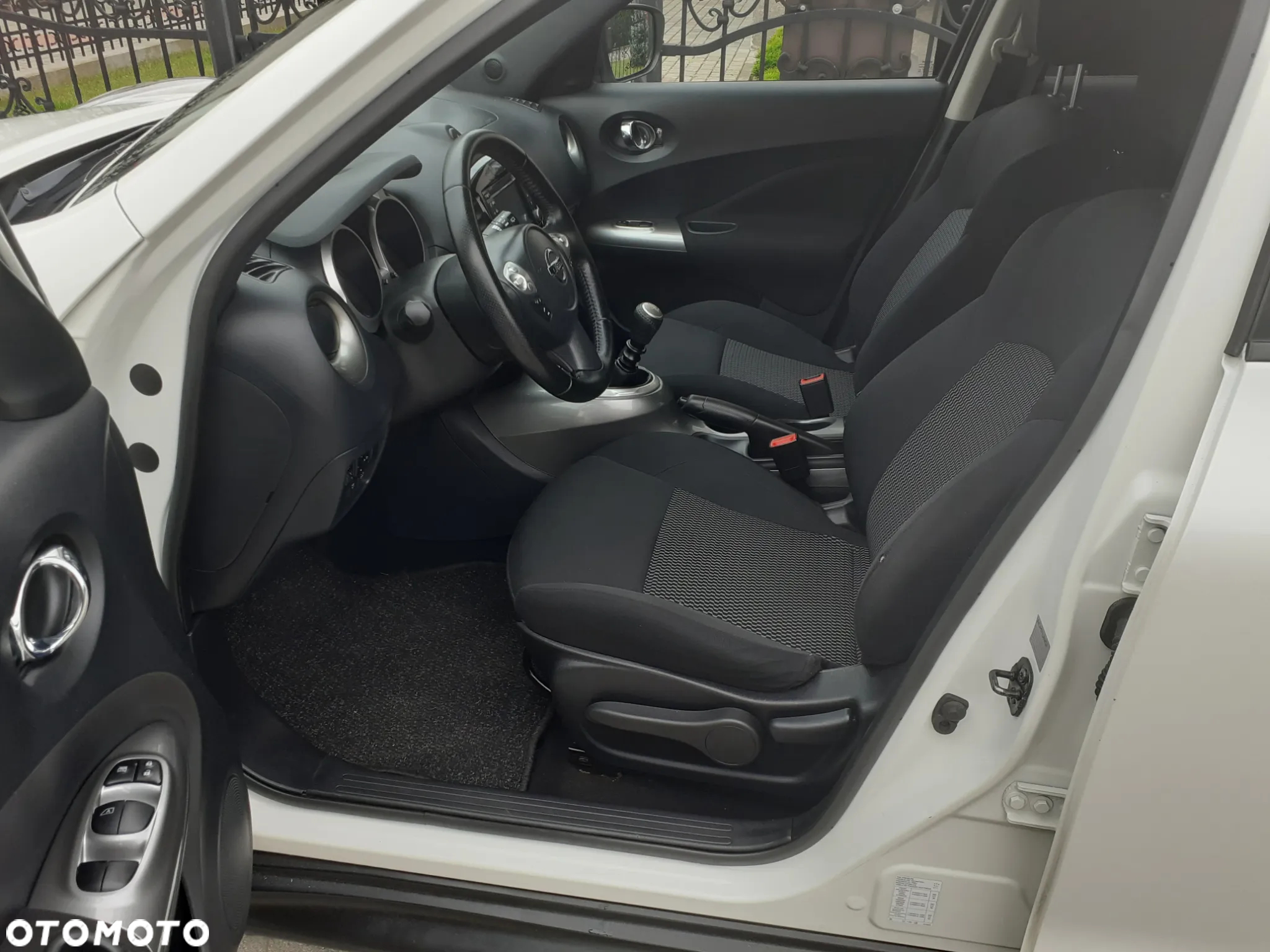 Nissan Juke 1.2 DIG-T Acenta EU6 - 12