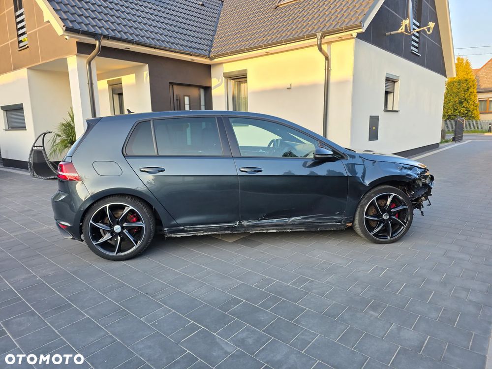 Volkswagen Golf GTD 2.0 TDI SCR DSG - 9
