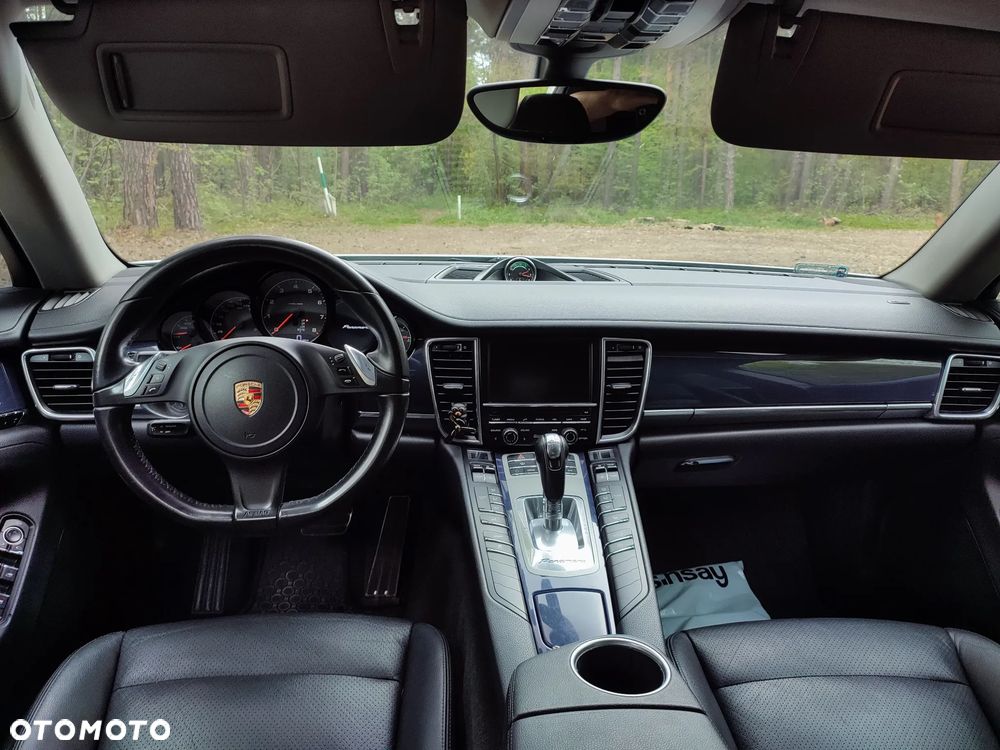 Porsche Panamera PDK - 21