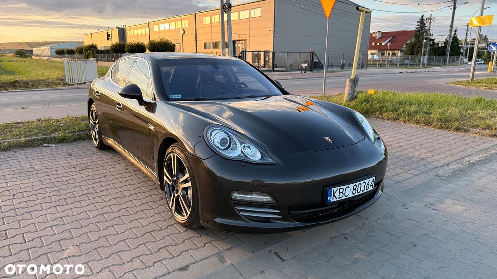 Porsche Panamera 4S - 2