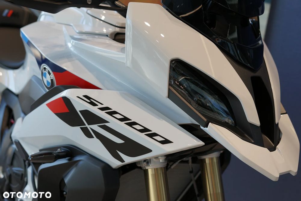 BMW XR - 16