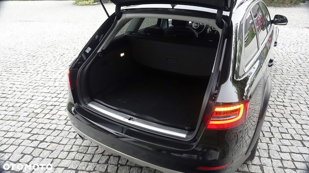 Audi A4 Allroad - 27