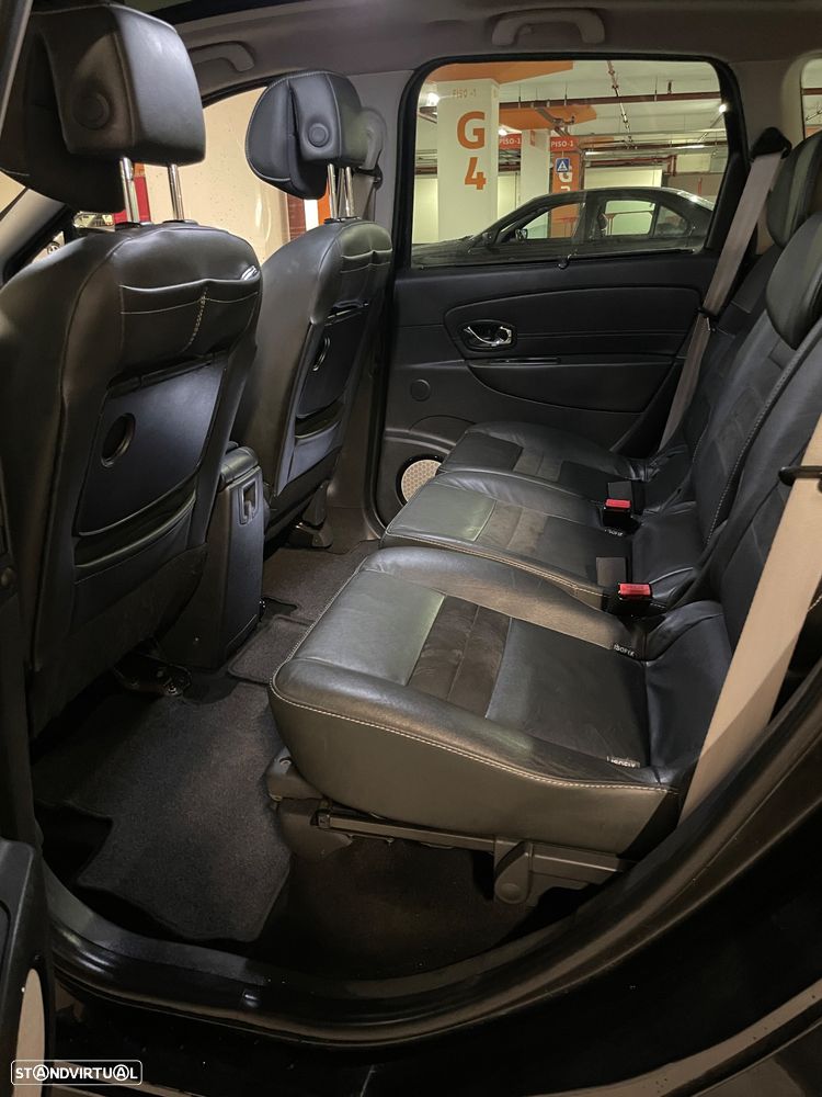 Renault Grand Scénic 1.6 dCi Bose Edition SS - 24